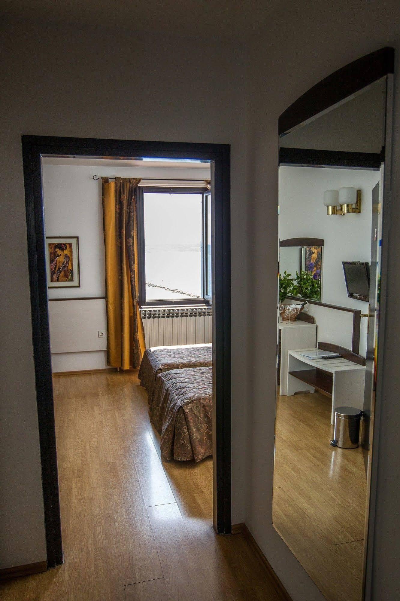 קריקווניצה Hotel Kastel מראה חיצוני תמונה