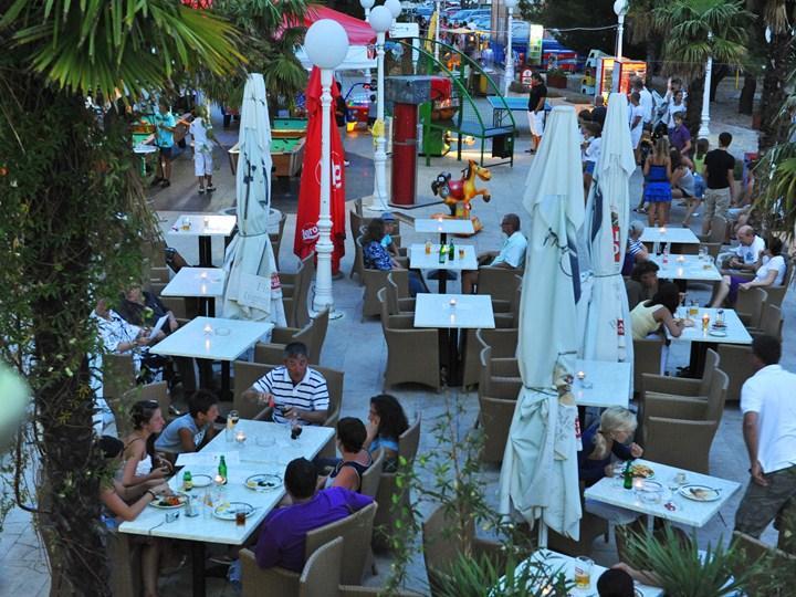 קריקווניצה Hotel Kastel מראה חיצוני תמונה