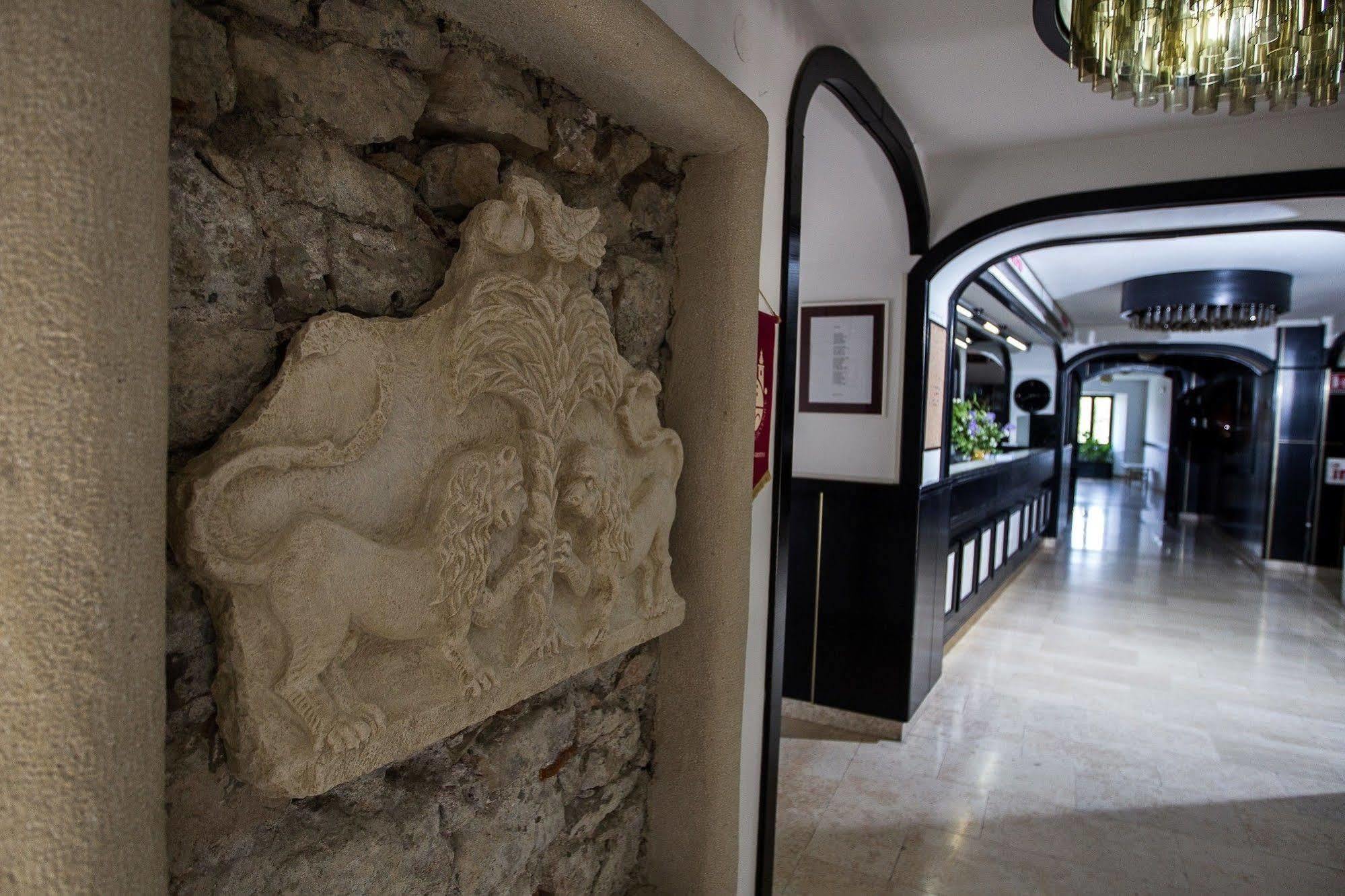 קריקווניצה Hotel Kastel מראה חיצוני תמונה