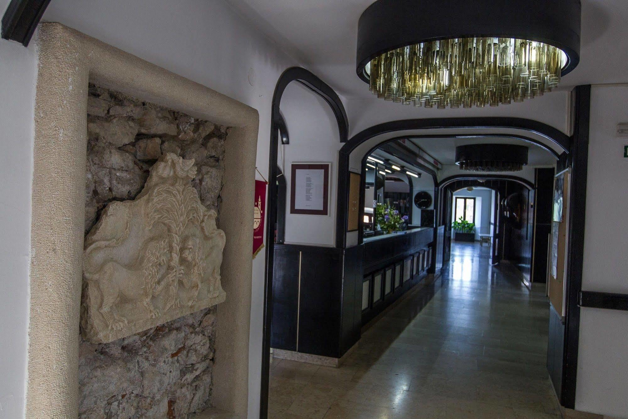 קריקווניצה Hotel Kastel מראה חיצוני תמונה