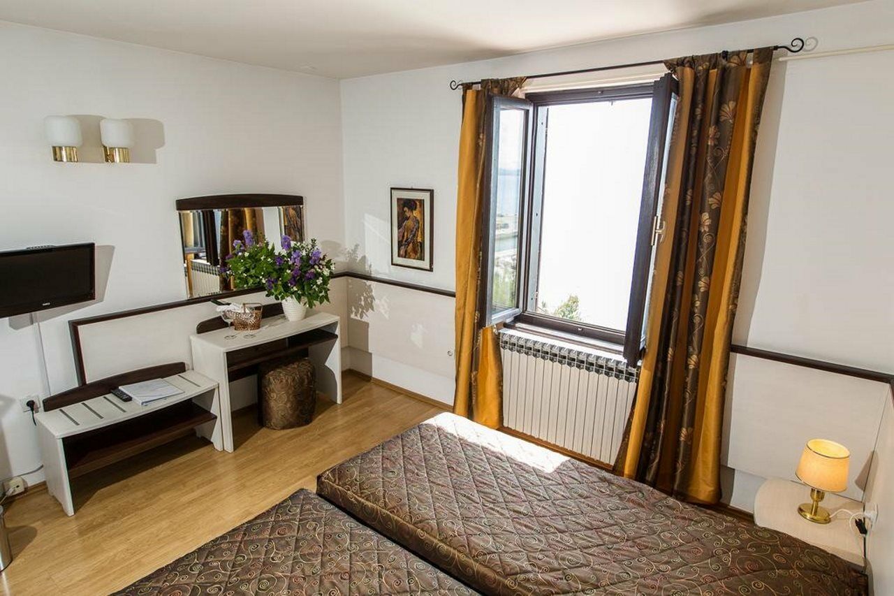 קריקווניצה Hotel Kastel מראה חיצוני תמונה